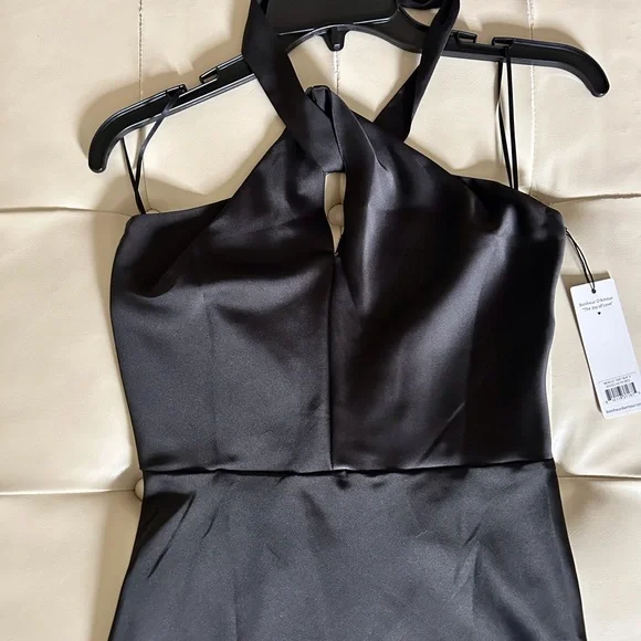 Bonheur D’Amour Noelle keyhole dress - Picture 3 of 9